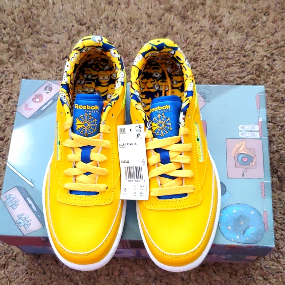 6y women 7.5 Club c Rare reeboks nwt original collectible box cardi b club c